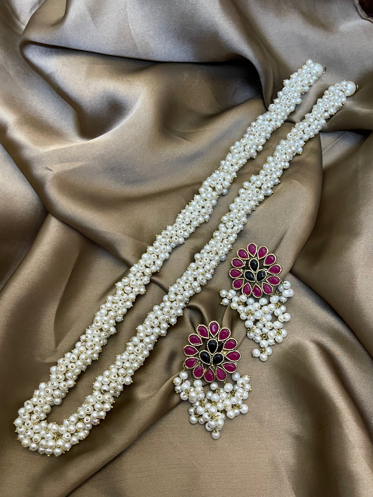 Gajra Long Pearls Mala and Tops