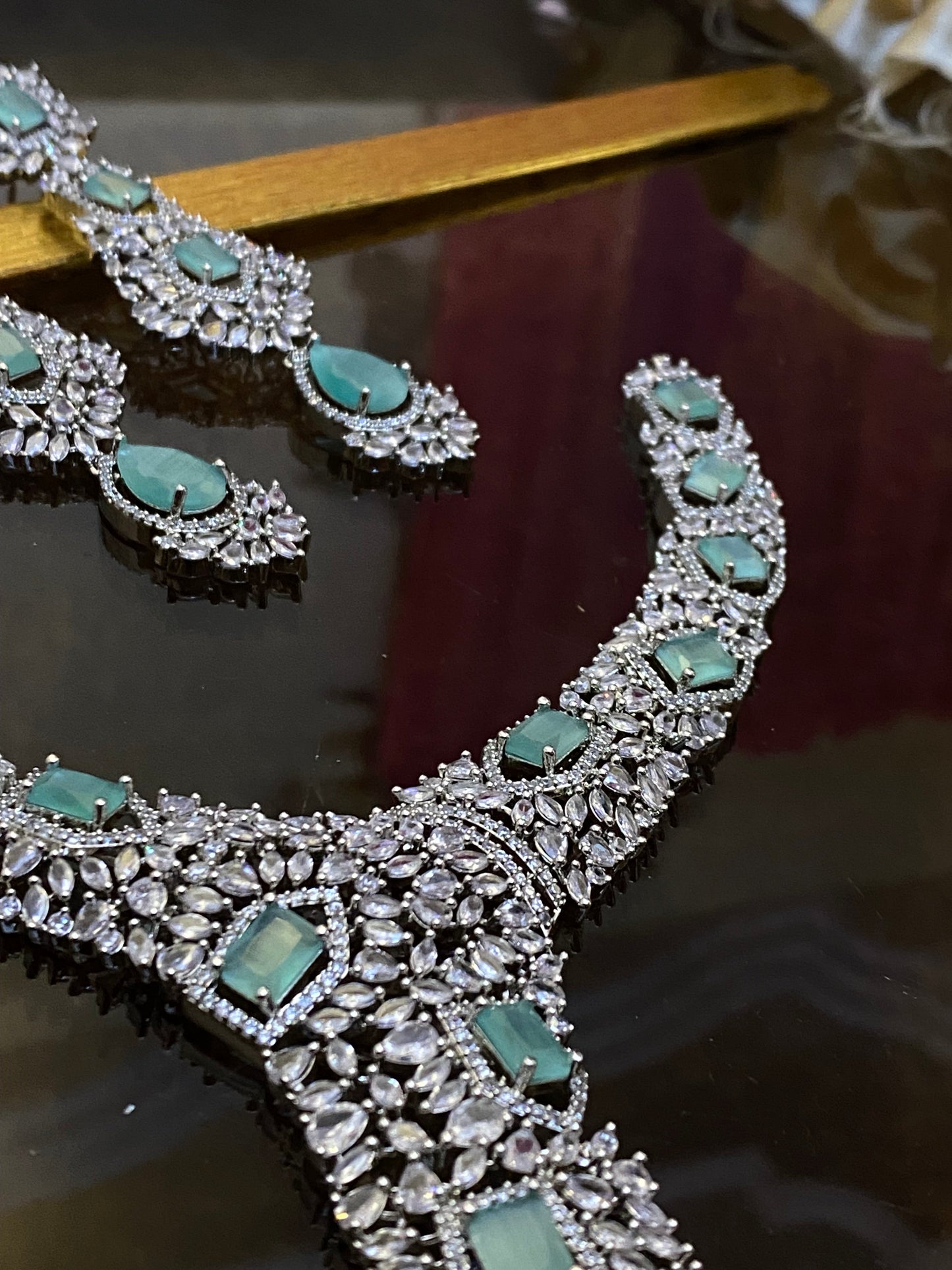 Zircon Ad Necklace Big