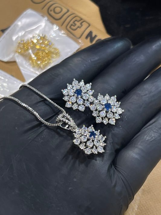 Zircon Ad Locket Set With Chain