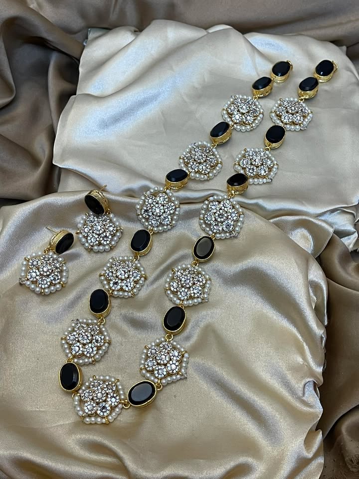 Egyption Wear Stylish Long Maala Neckalce Set