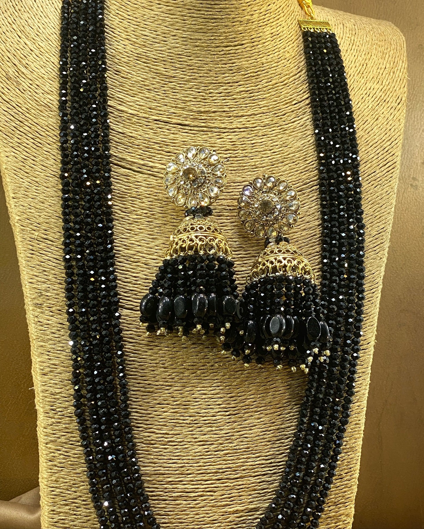 Traditional Choker Necklace Set