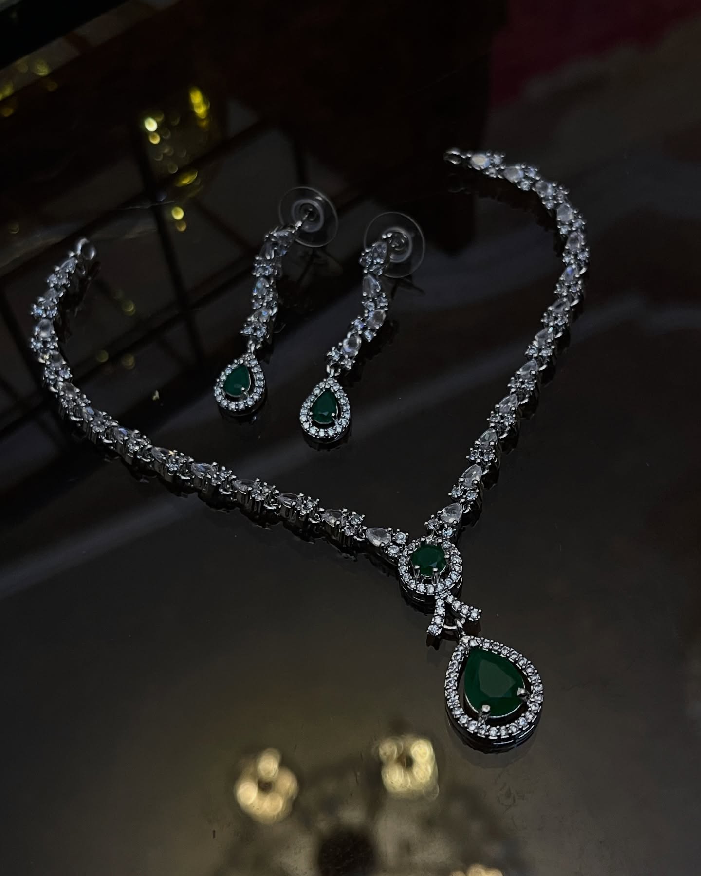 Zircon Ad Necklace Set