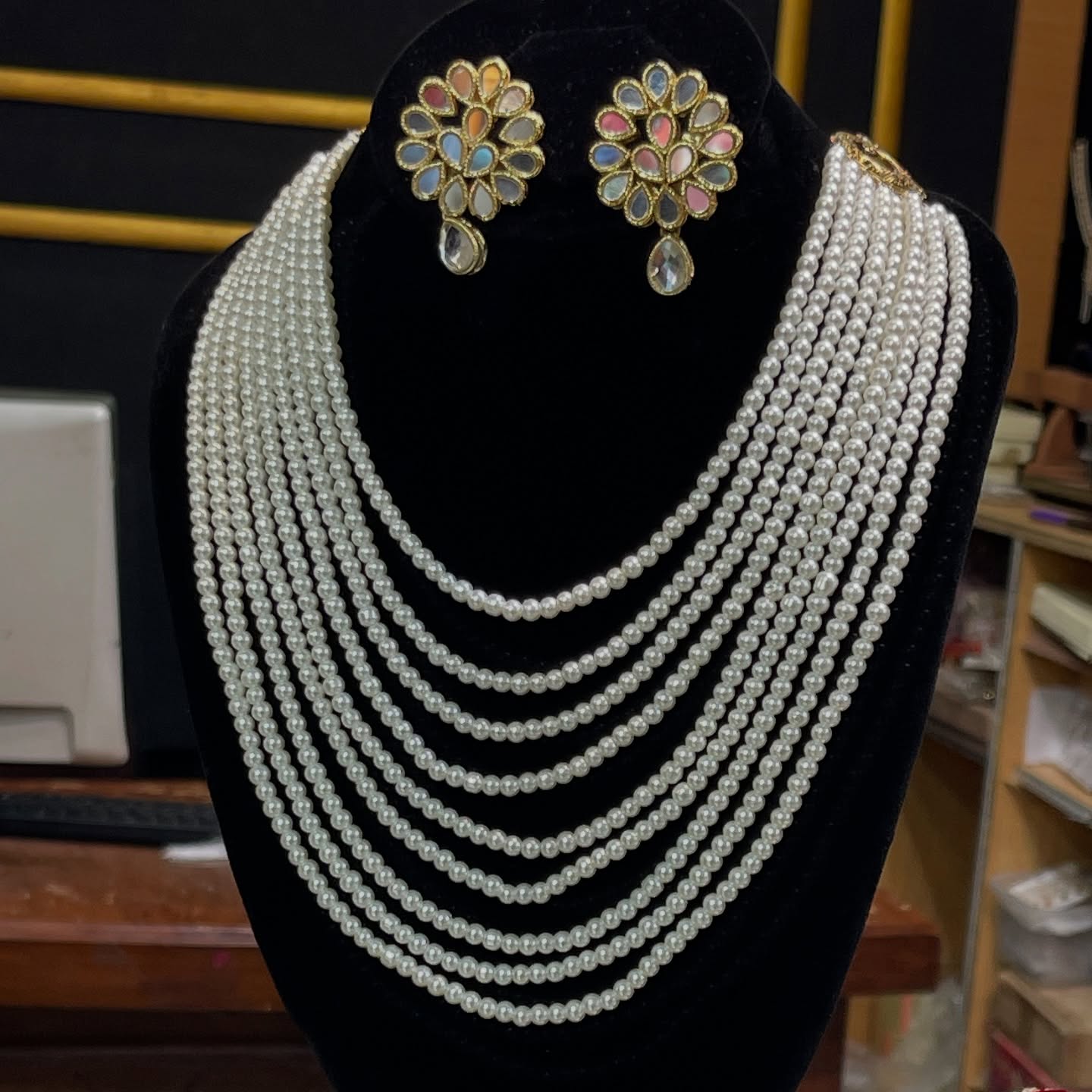 9 layers kundan Necklace and Tops