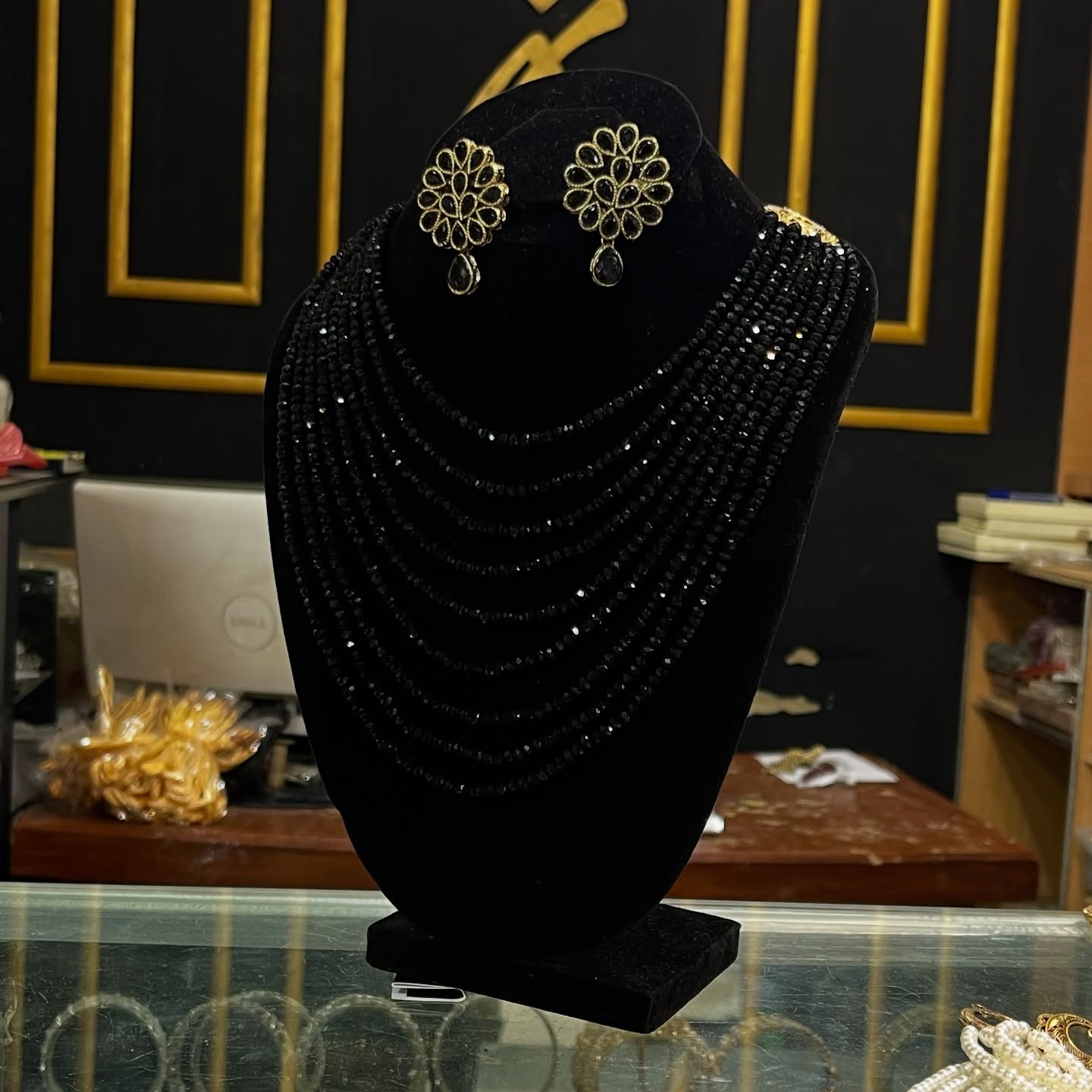 9 layers kundan Necklace and Tops