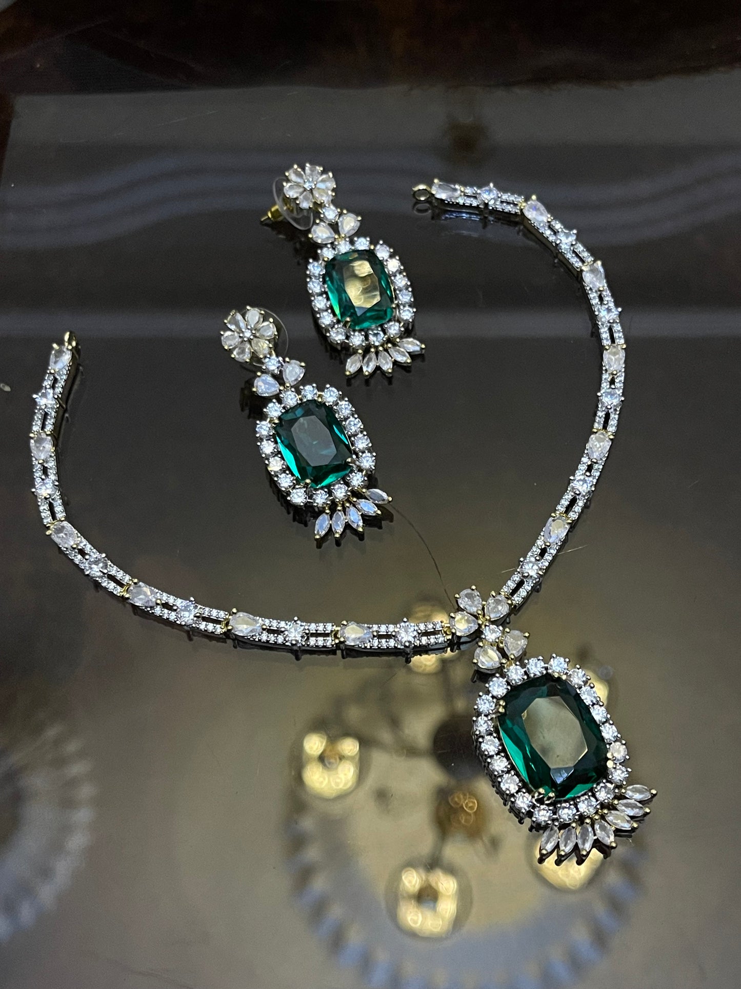 Zircon Stones Studded Necklace Set