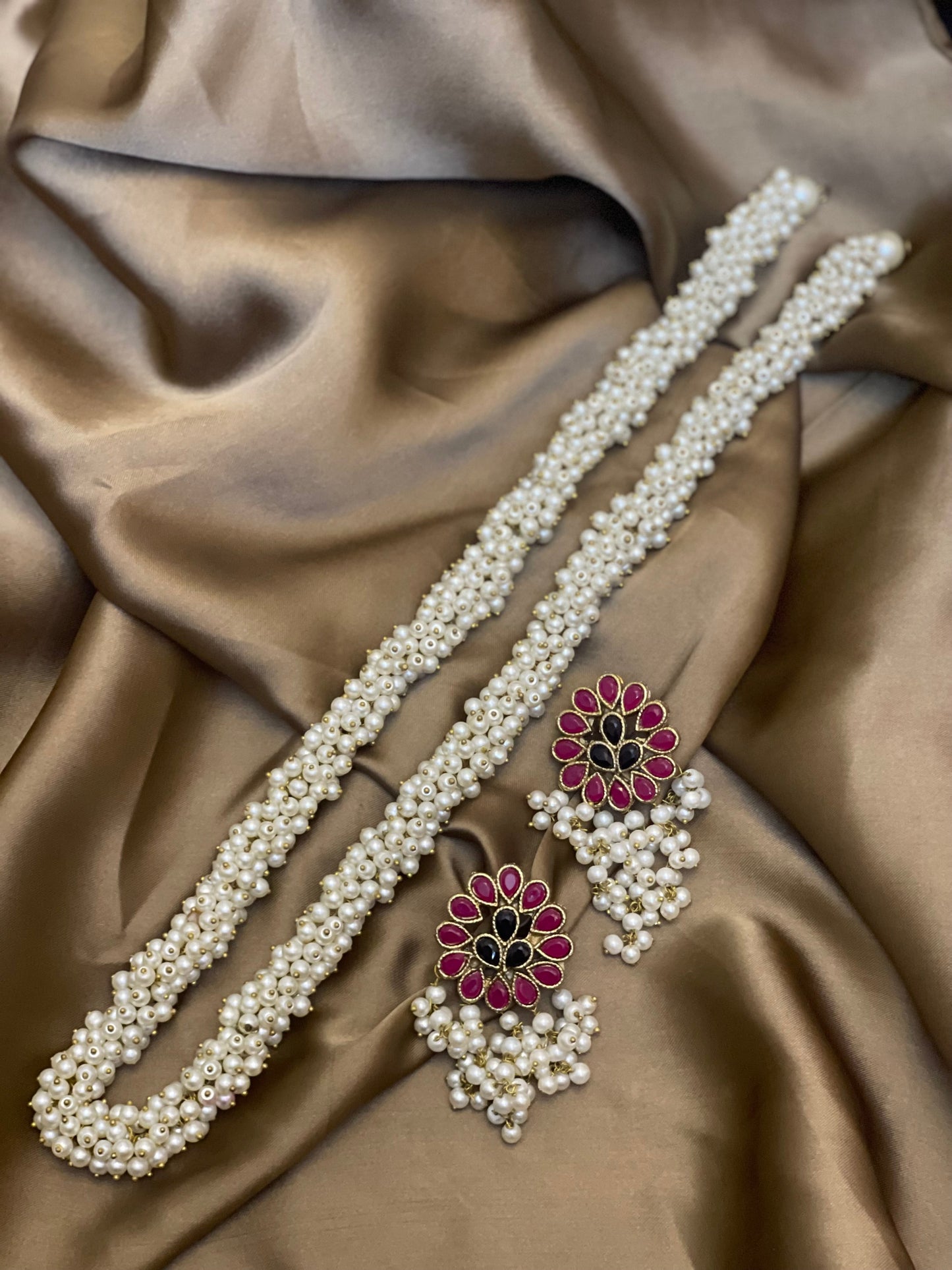 Gajra Long Pearls Mala and Tops