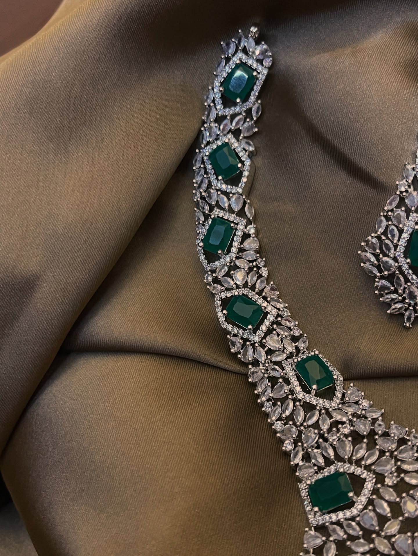 Zircon Ad necklace Set