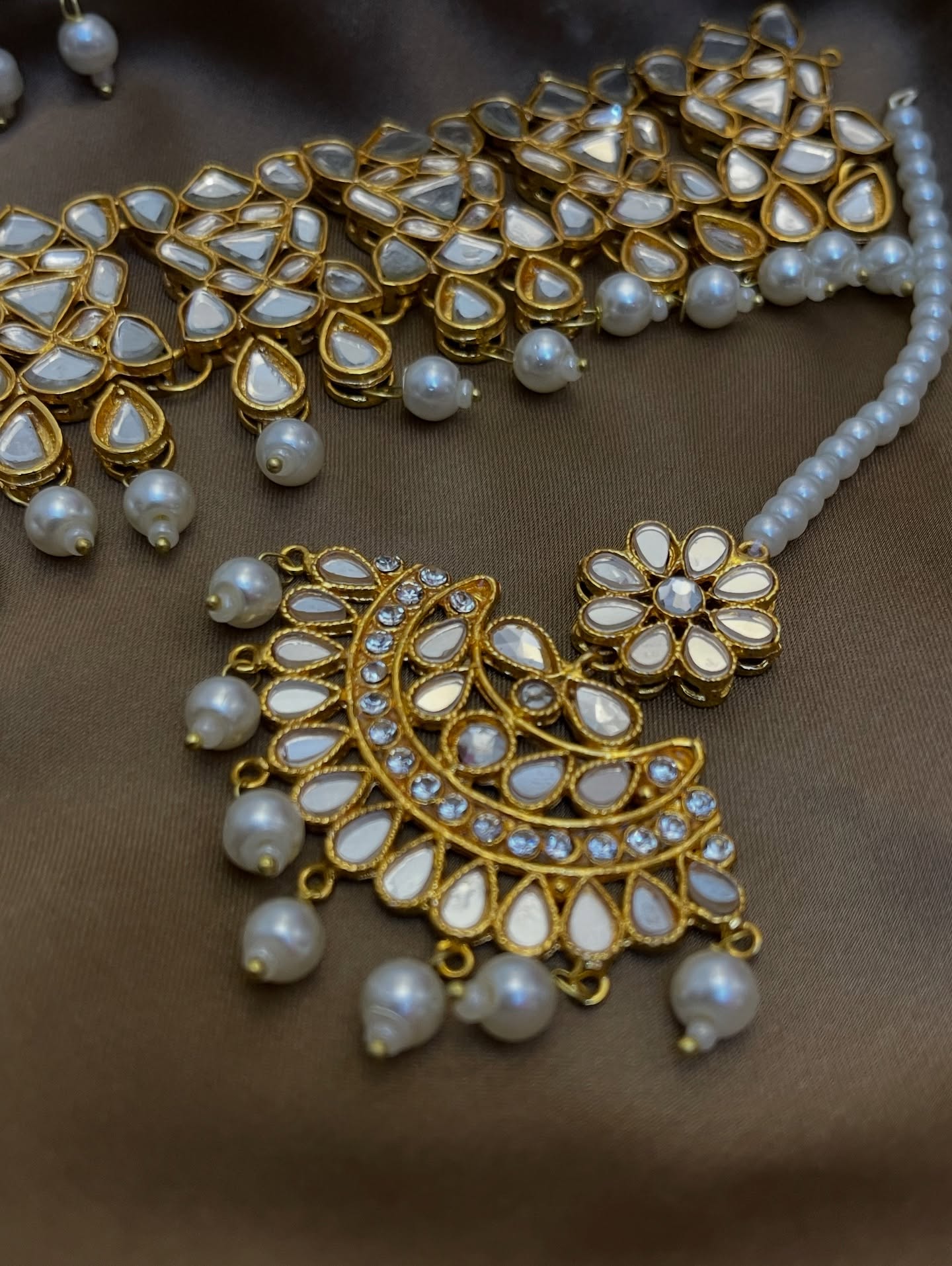 Kundan choker necklace Set