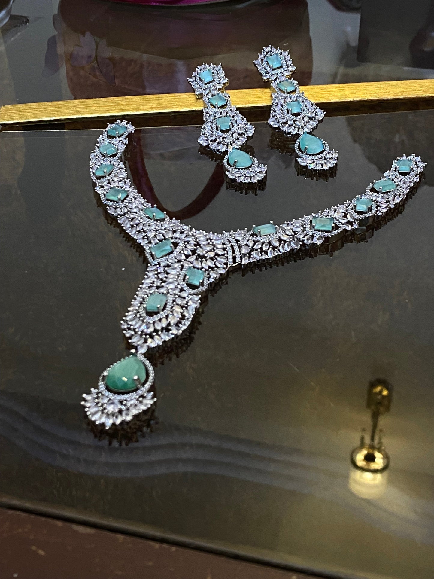 Zircon Ad Necklace Big