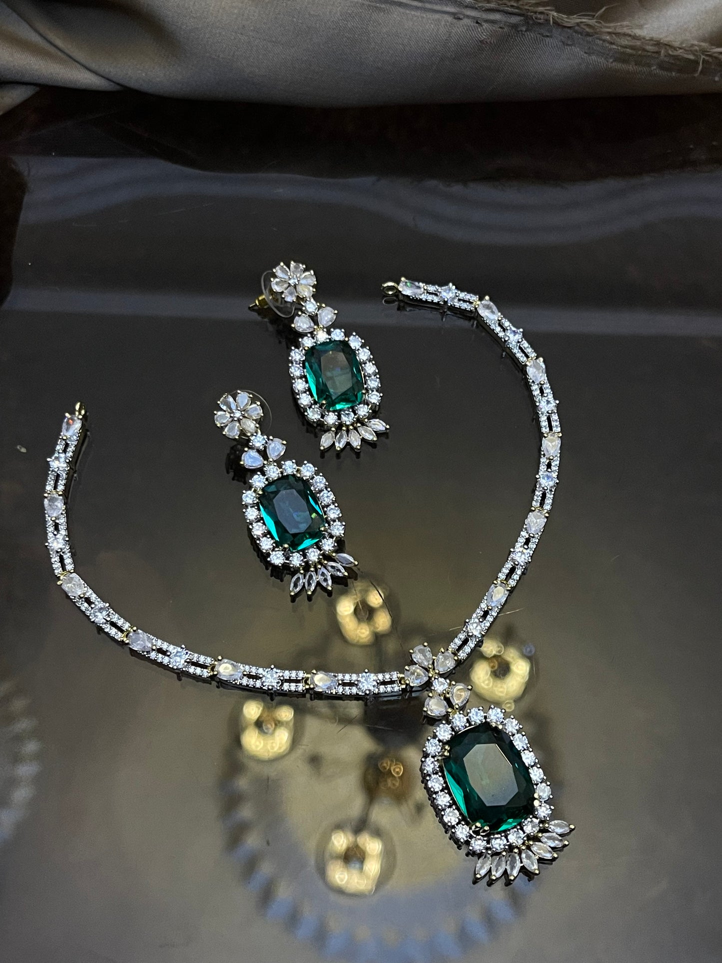 Zircon Stones Studded Necklace Set