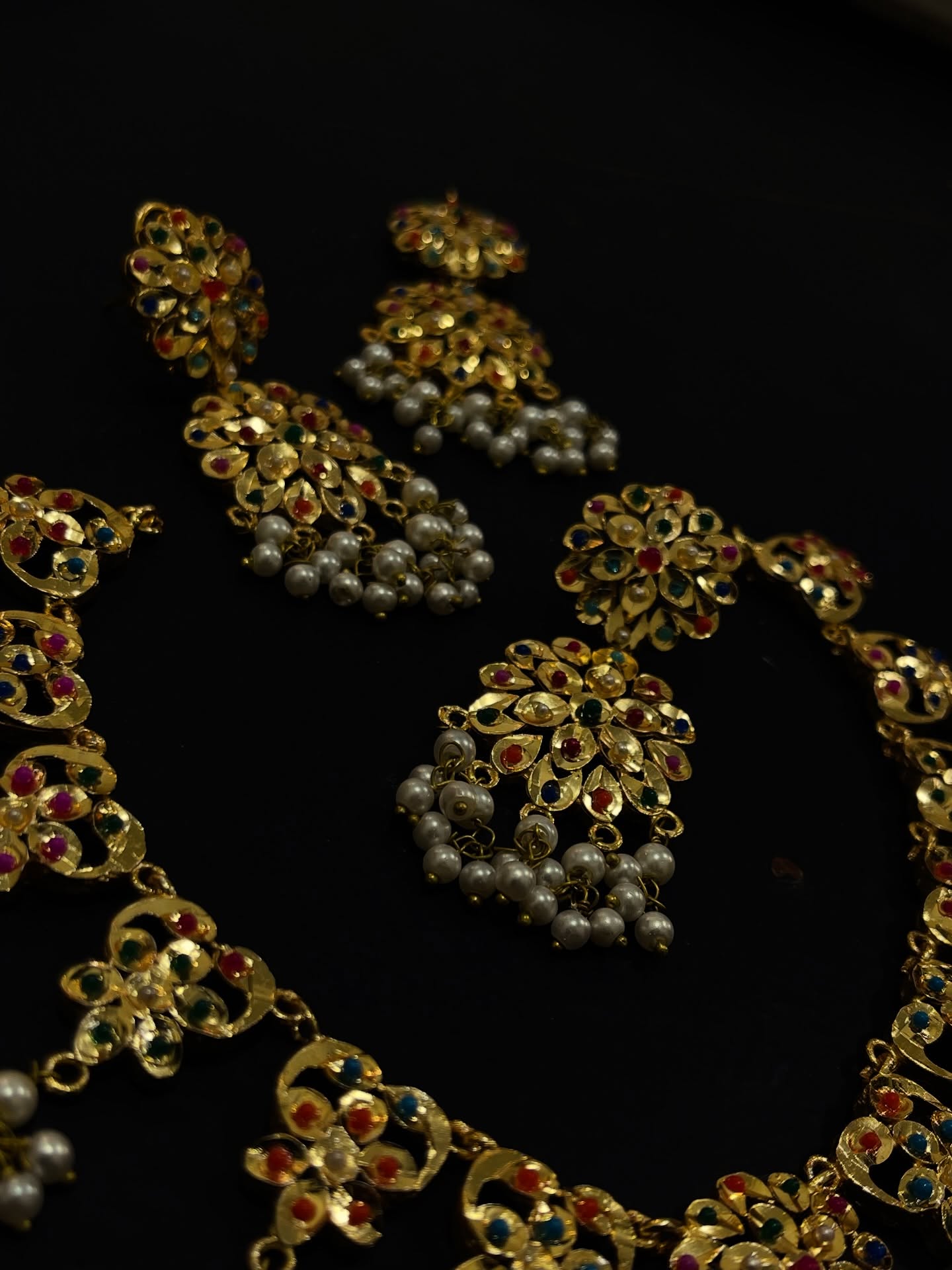 Stylish Noratan wear Necklace set