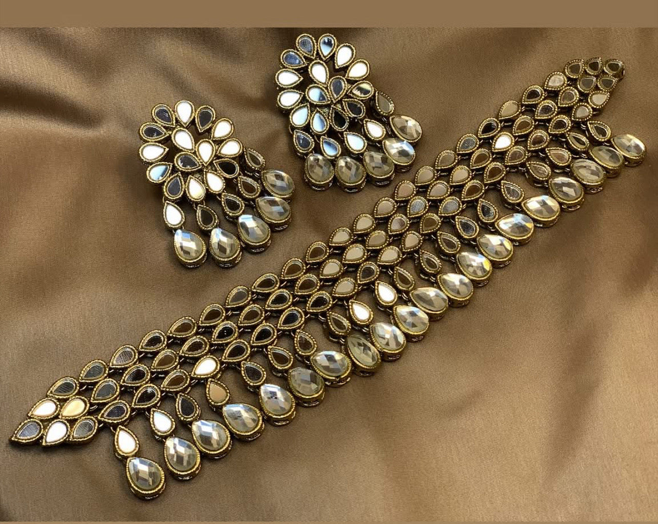 kundan Choker Set