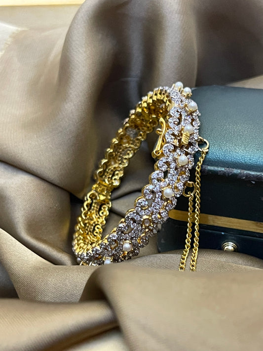 Zircon Jarao Gold Plated Bracelete