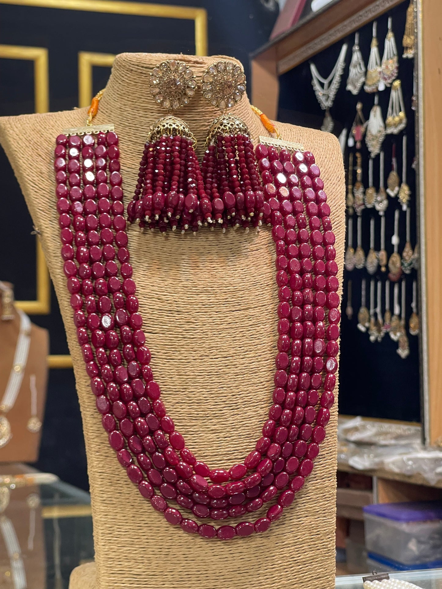 Mariya Maala and Jhumke