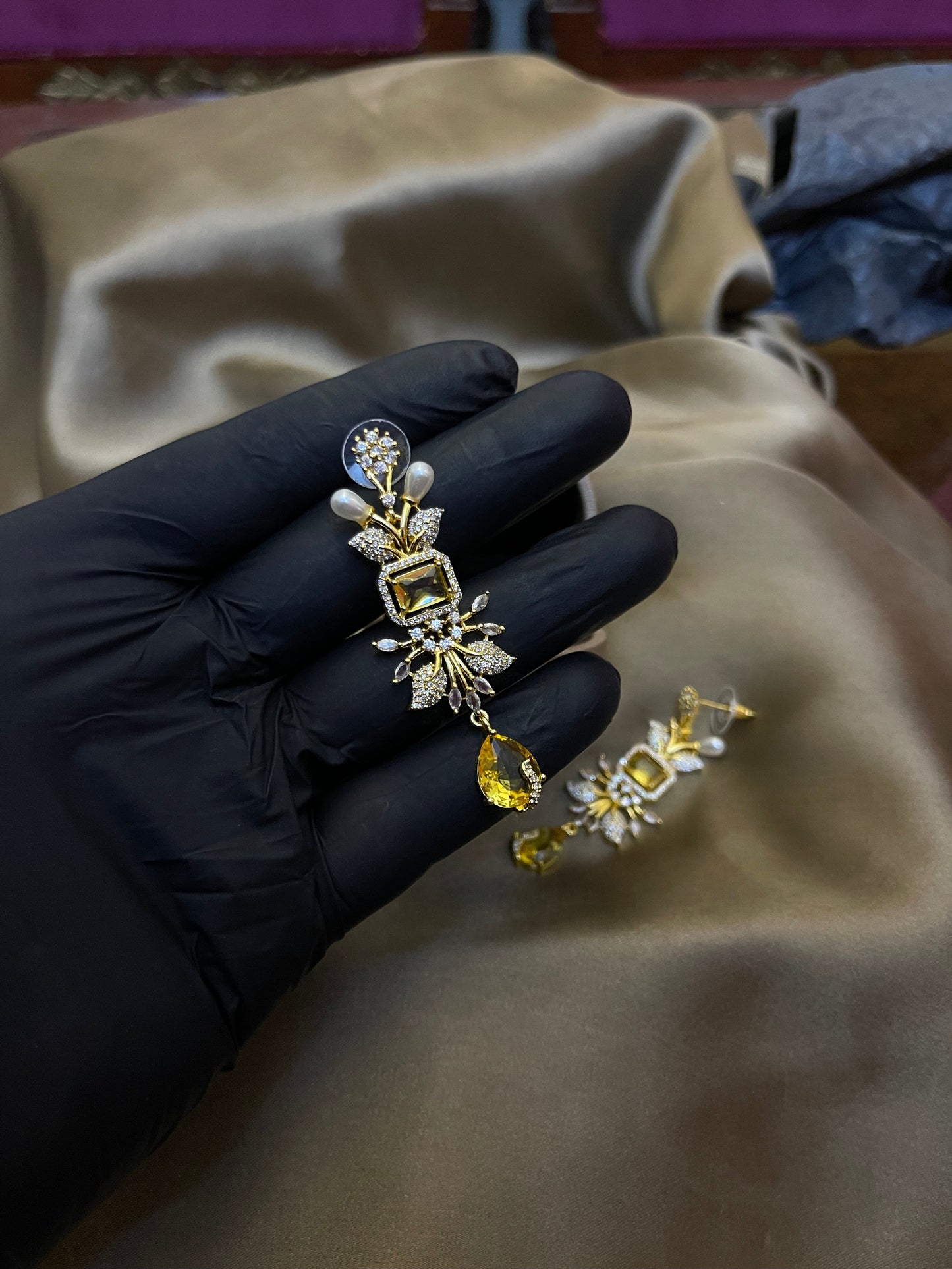 Zircon Ad Earrings