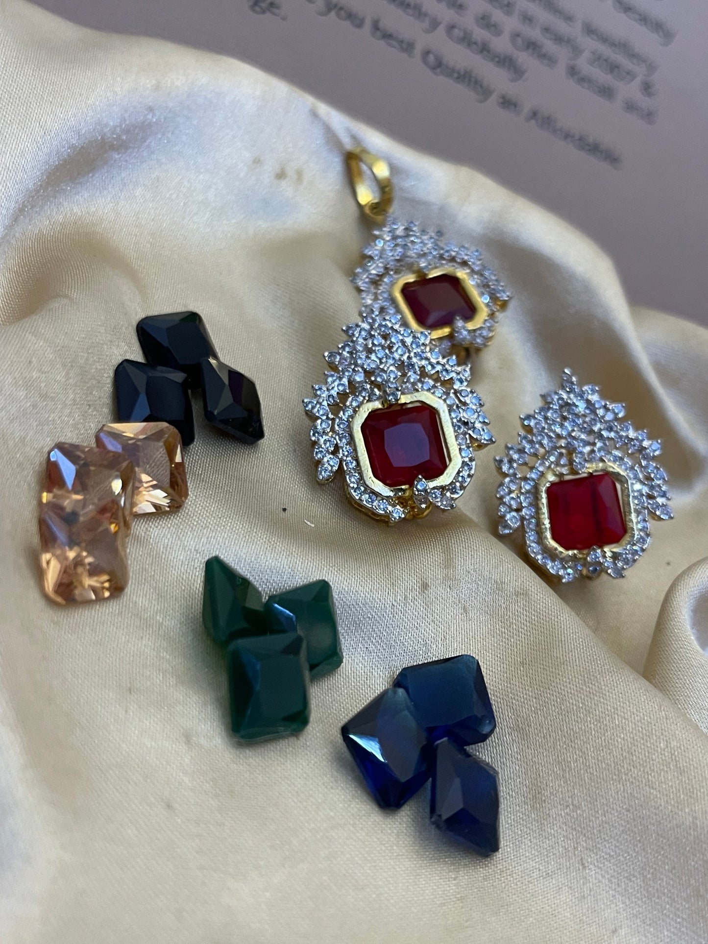 Changeable Stylish Wear Zircon Pendant Set