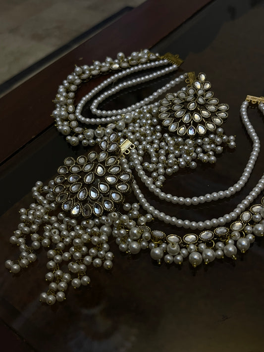 Stylish Wear Designer Kundan Sahara earrings