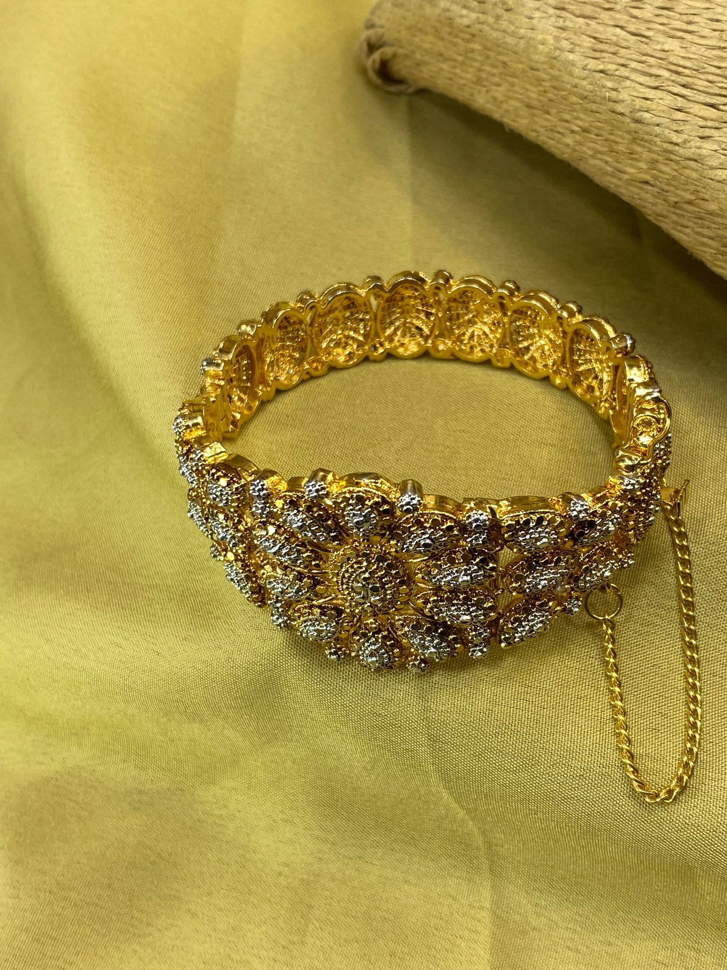 Gold Plated Bracelete
