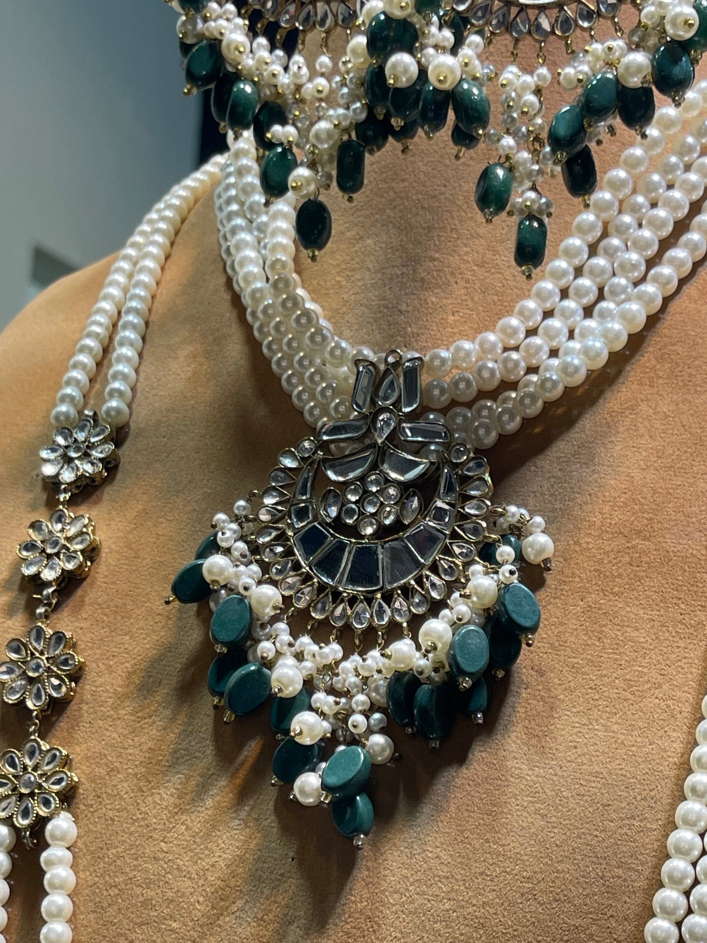 Traditional kundan Necklace Set
