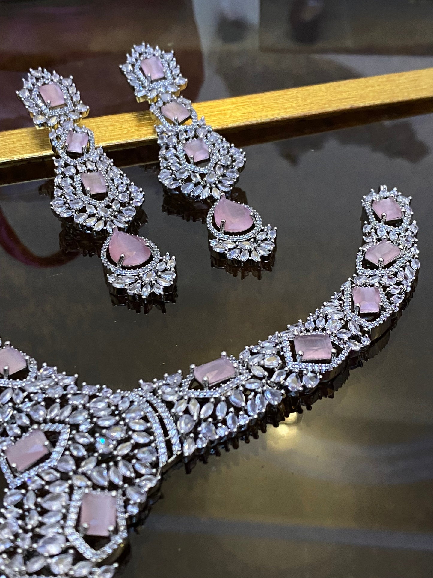 Zircon Ad Big Necklace Set