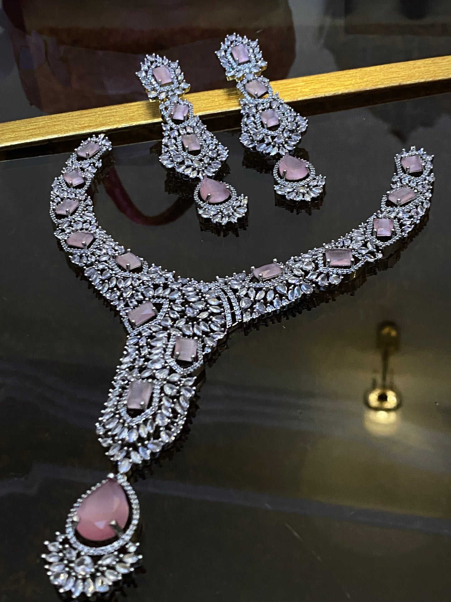 Zircon Ad Big Necklace Set