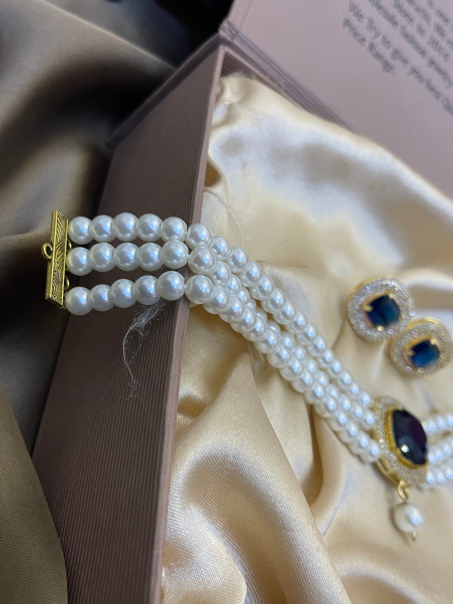 Zircon Choker Set
