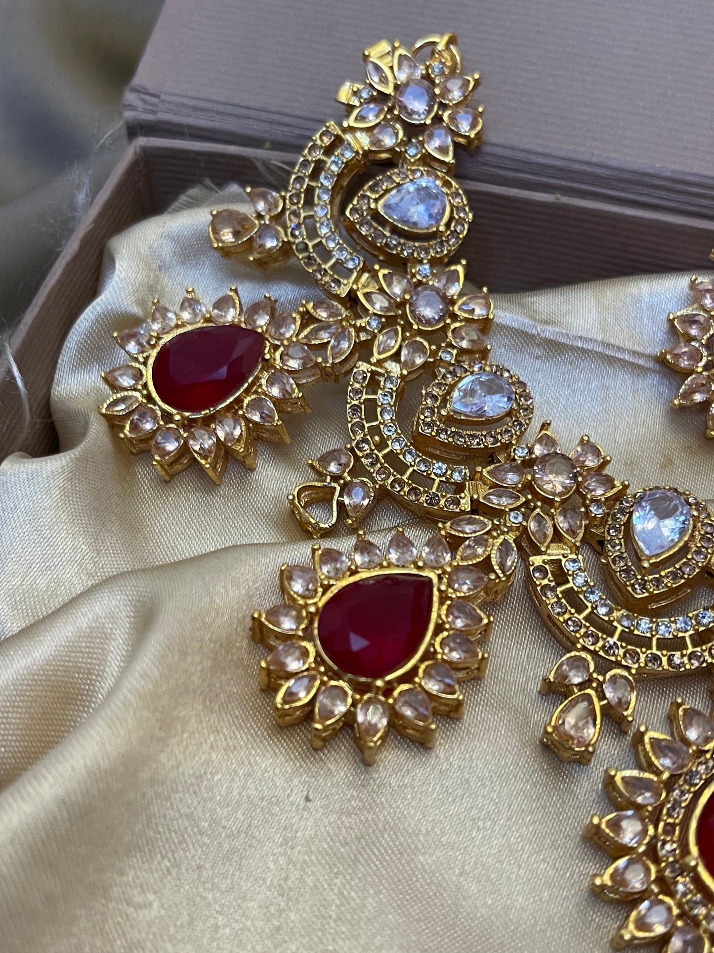 Traditional Big Necklace Set