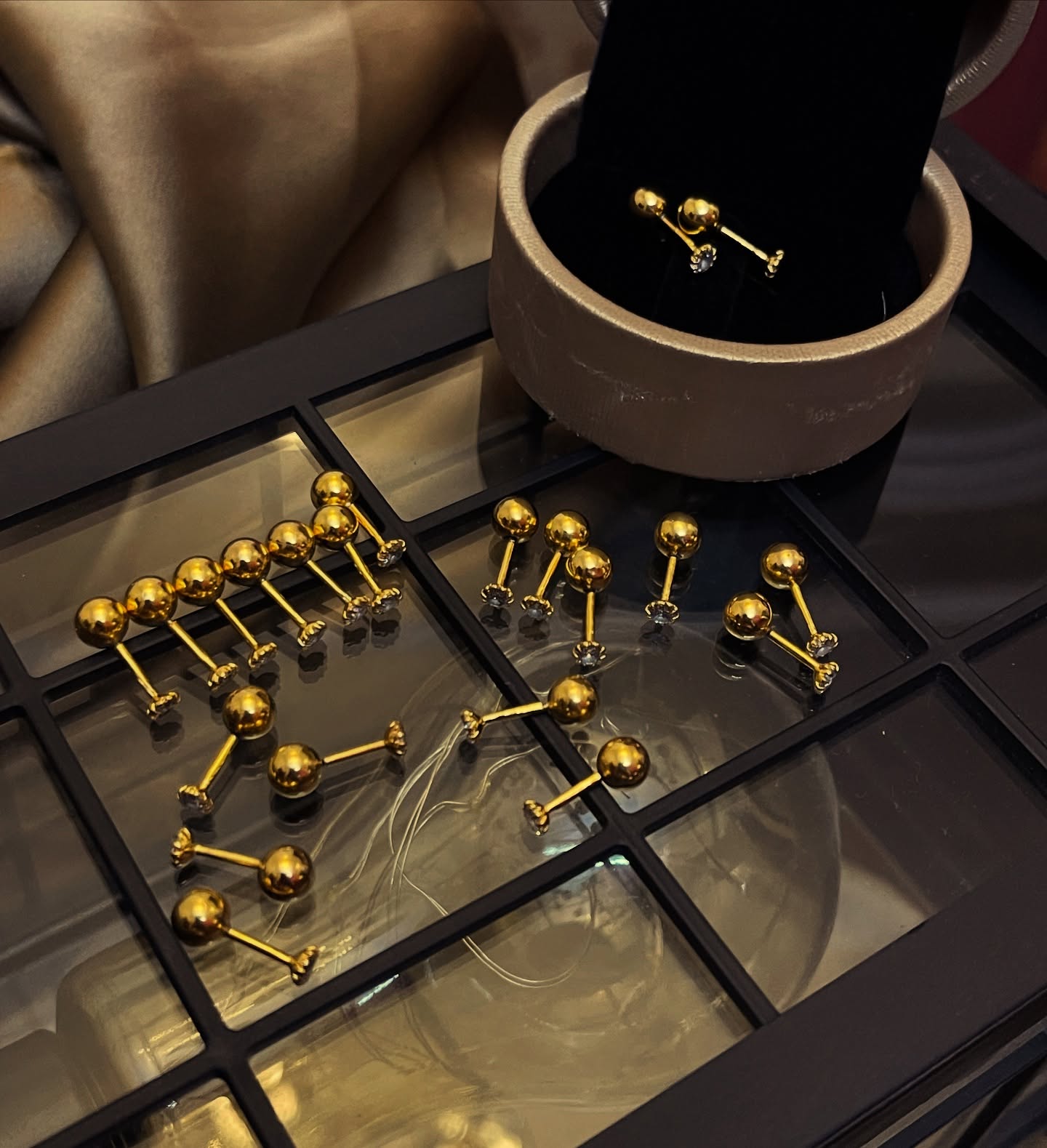 Earrrings & Tops Collection