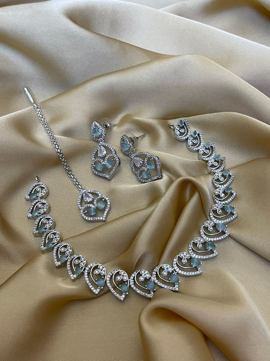 Zircon Ad Necklace Set