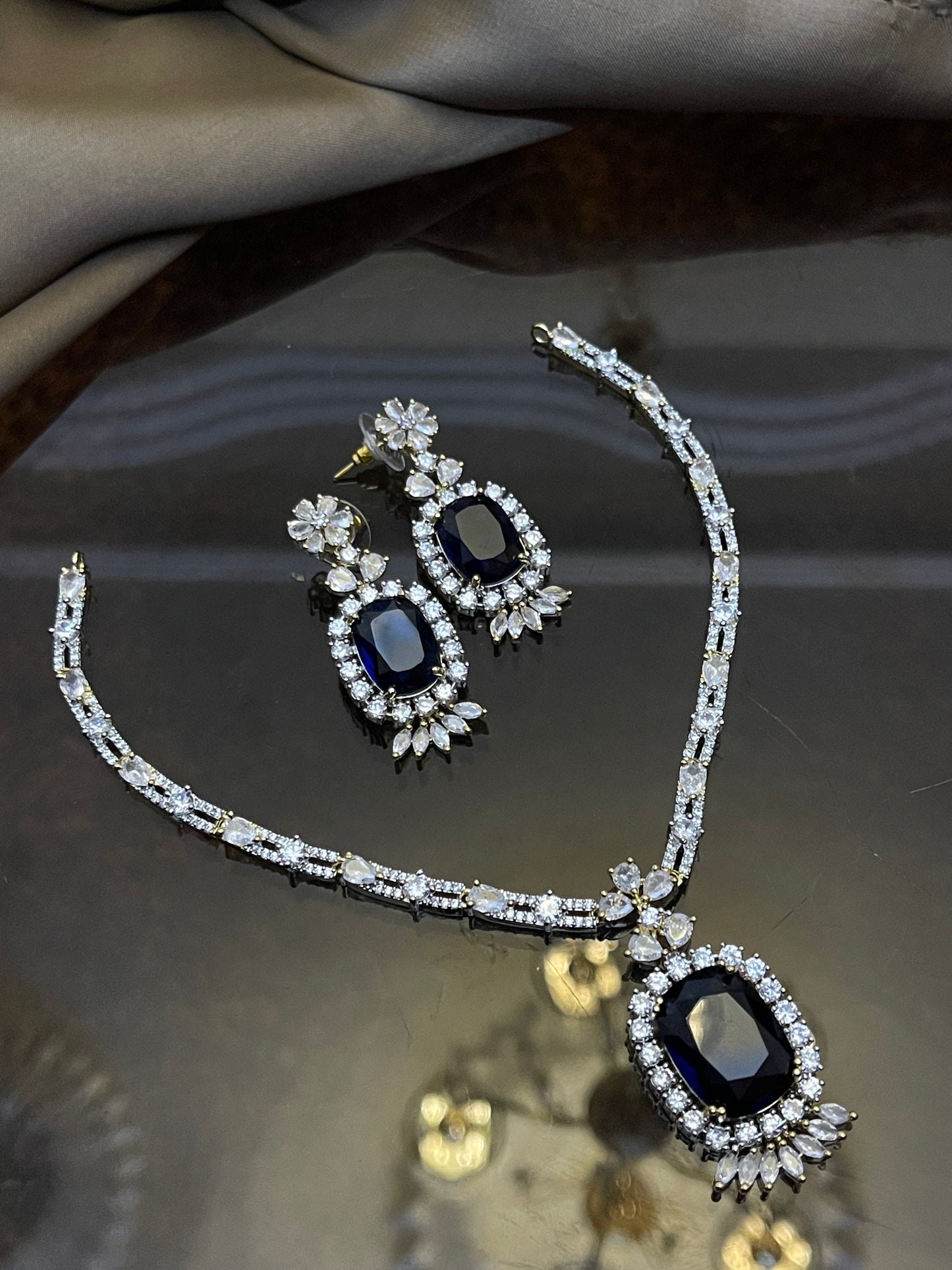 Zircon Stones Studded Necklace Set