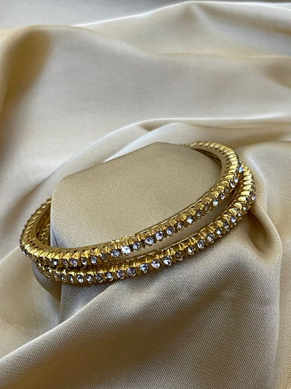 2 Pcs Stylish Pair of Bangles