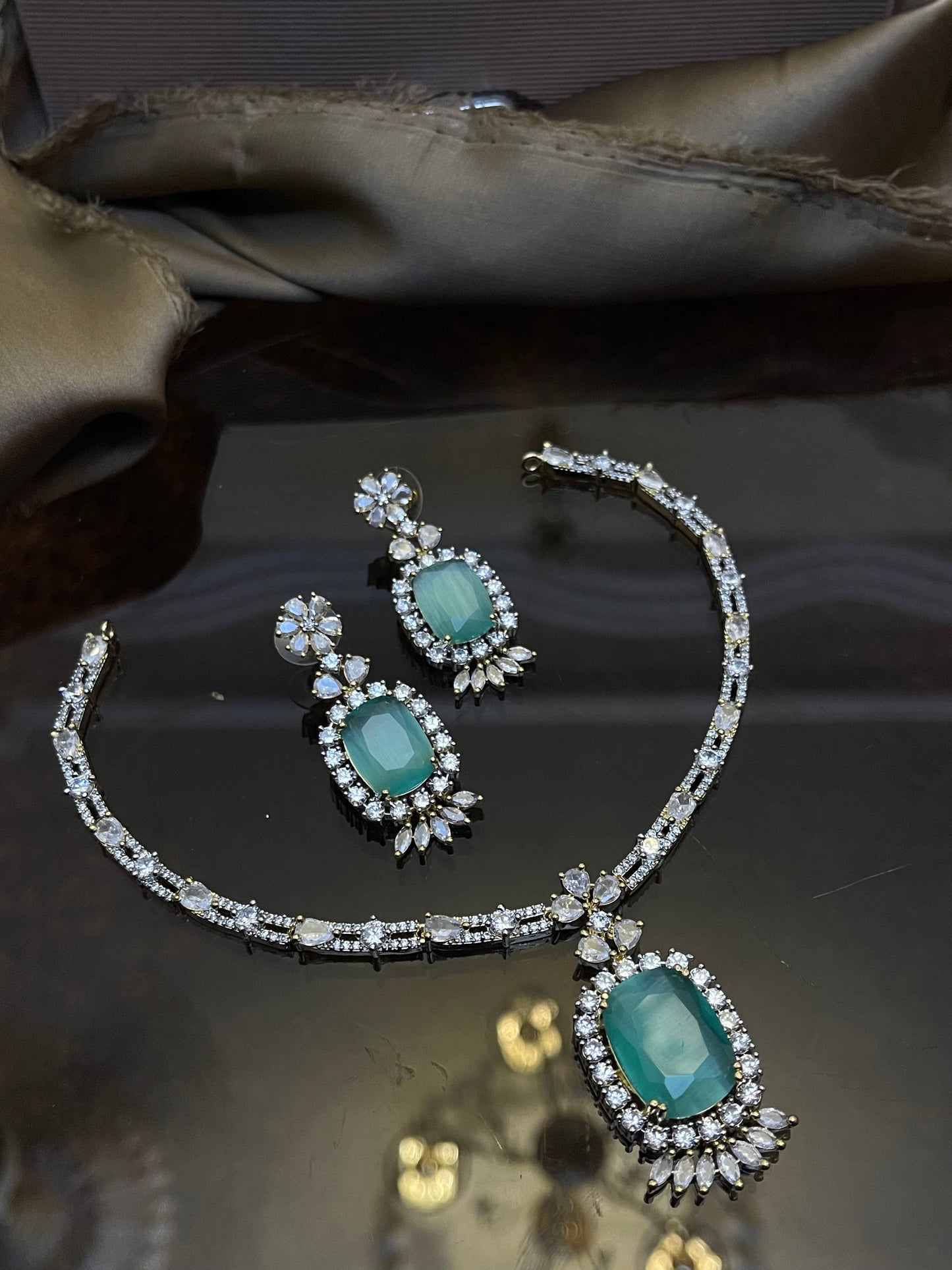 Zircon Stones Studded Necklace Set