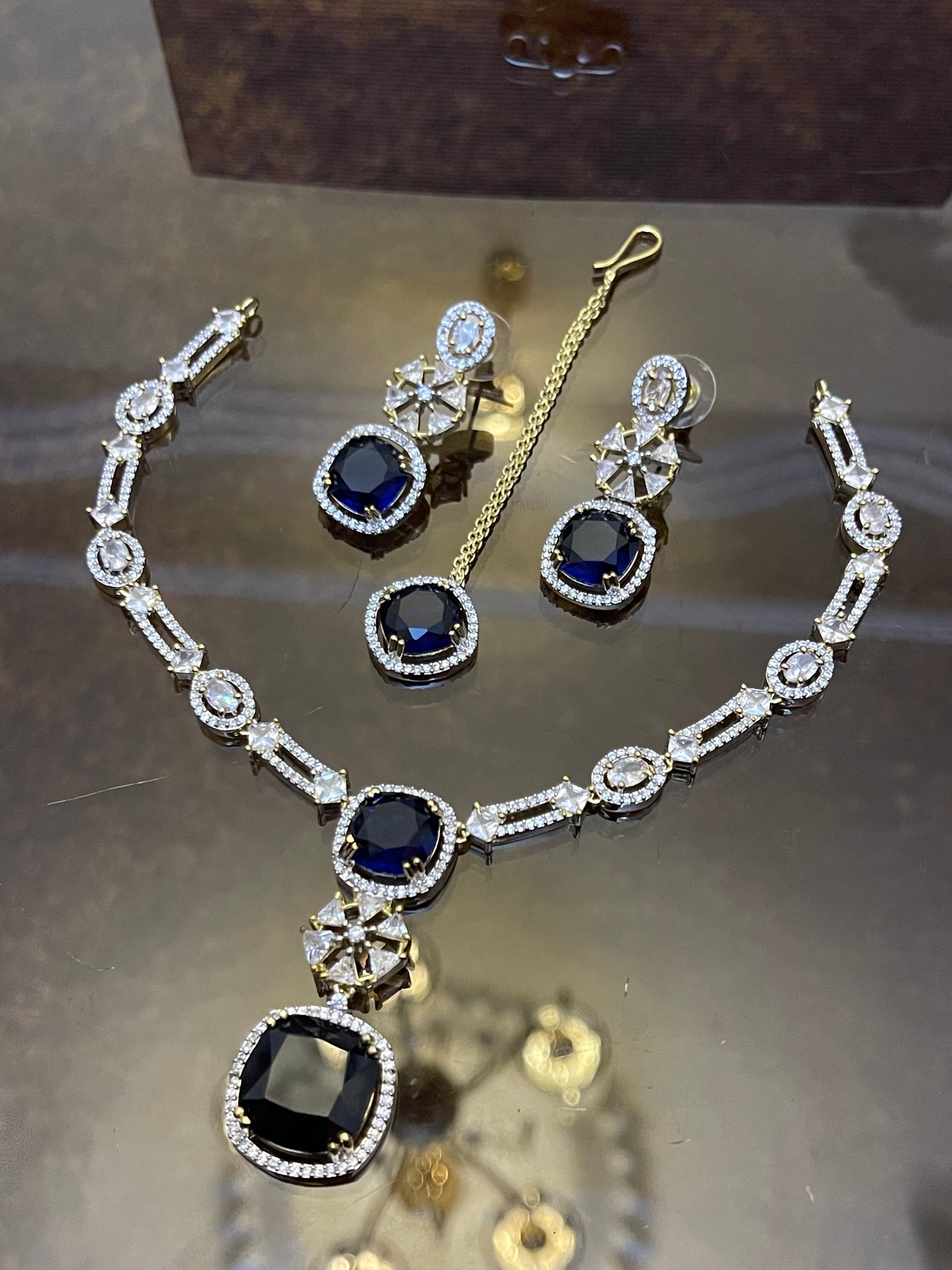 Zircon Ad Necklace Set