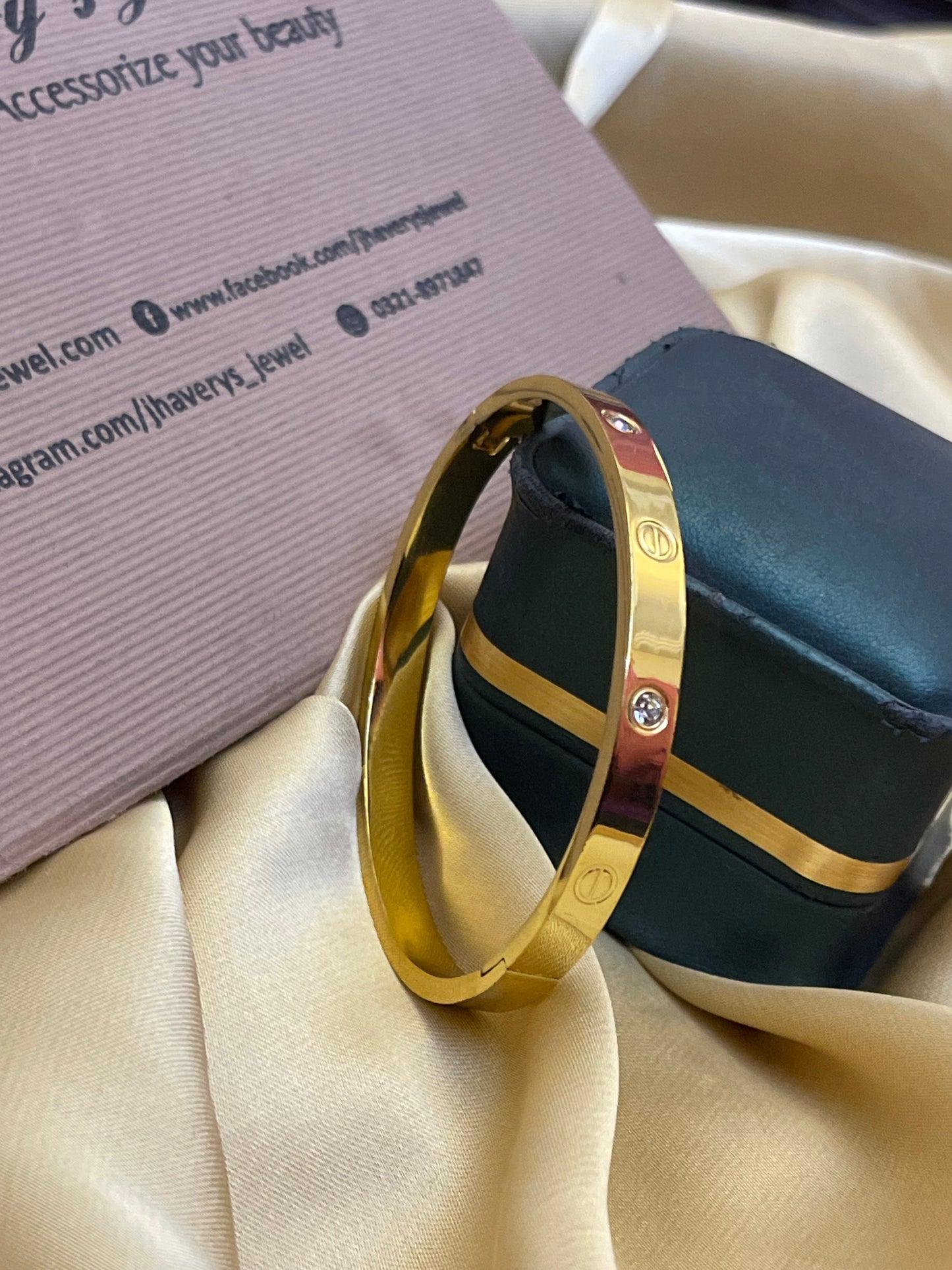 Cartier Stylish Bracelete