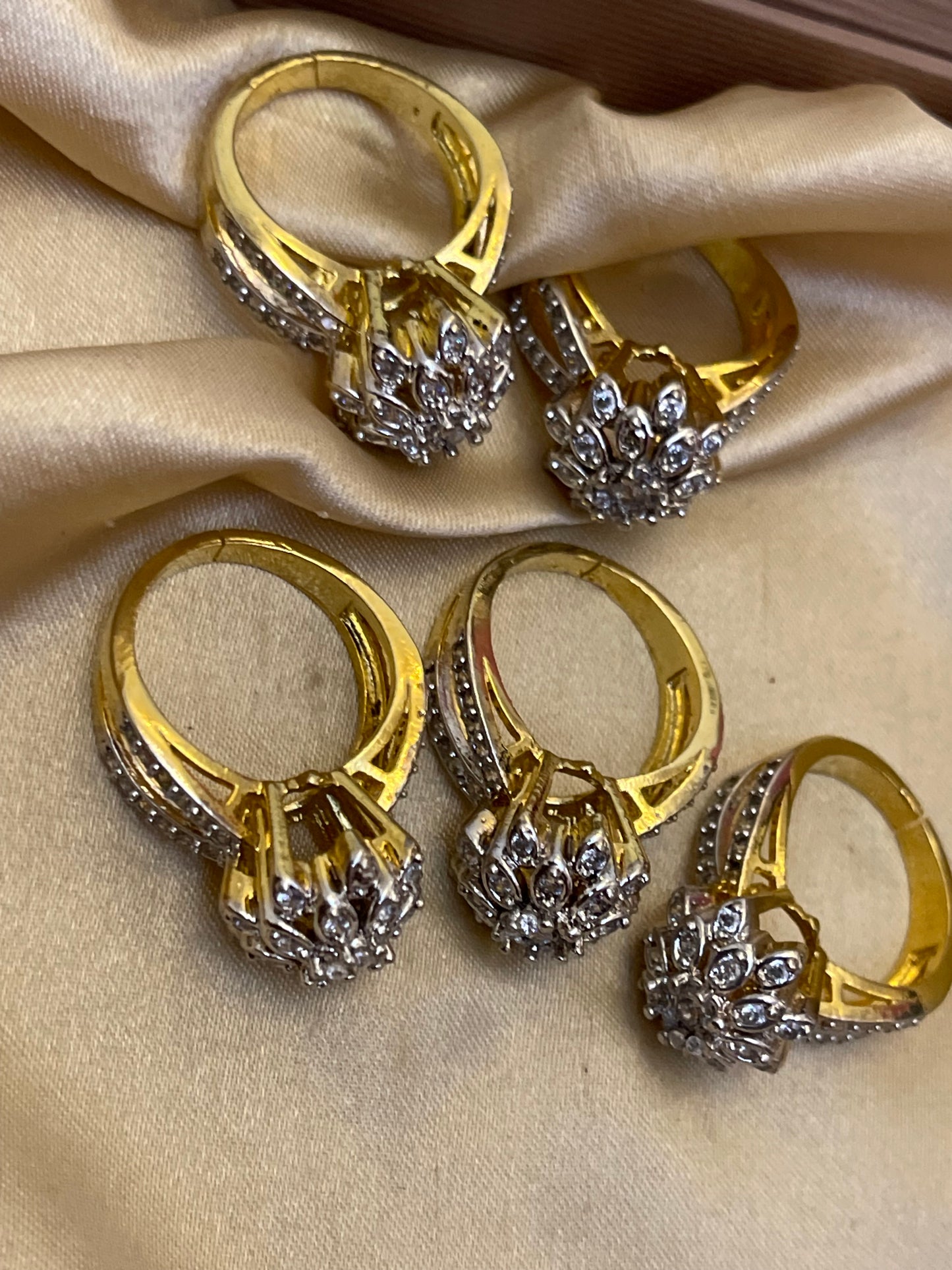 Zircon Jarao Rings Gold Plated