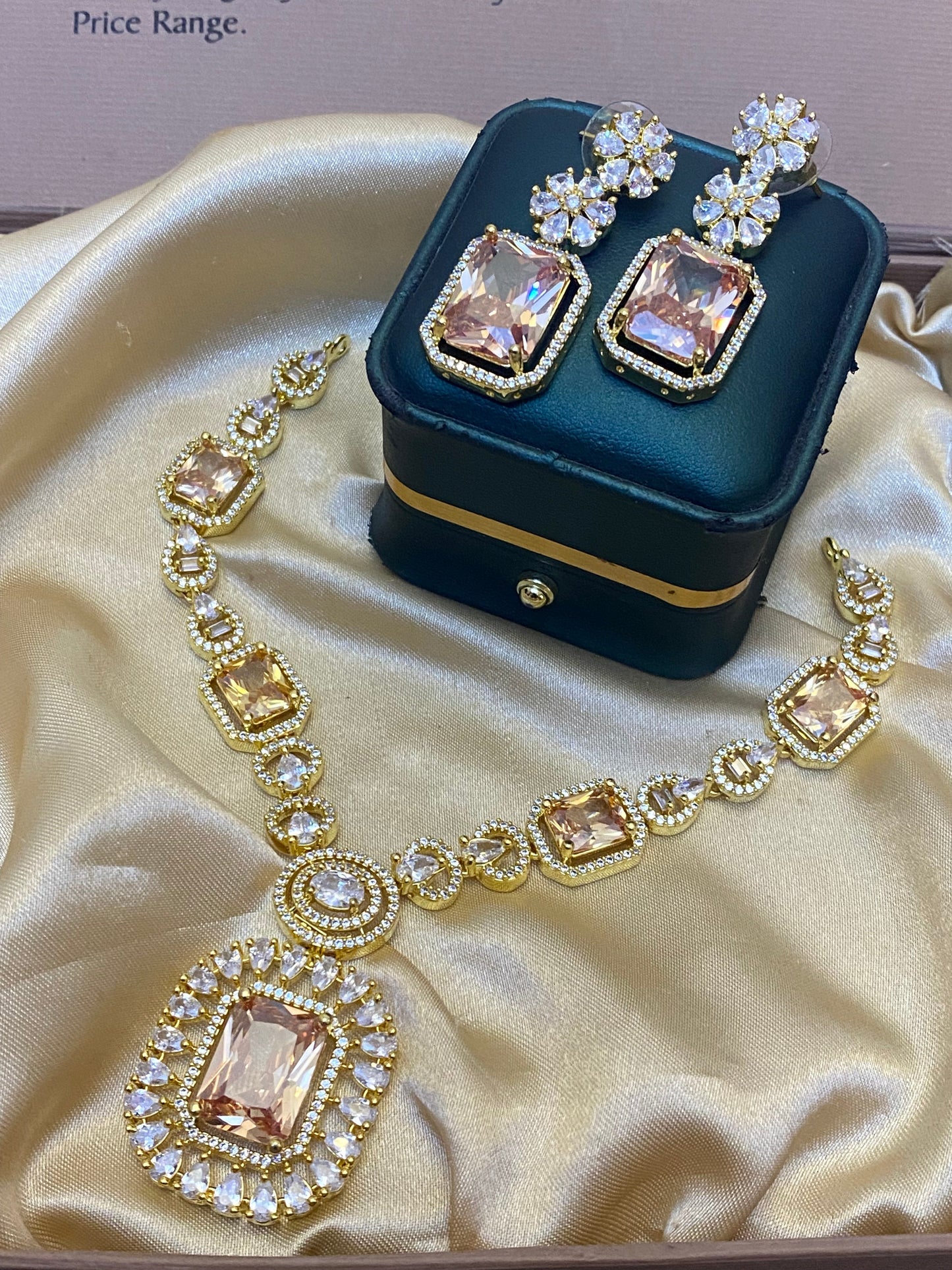 Zircon Necklace Set