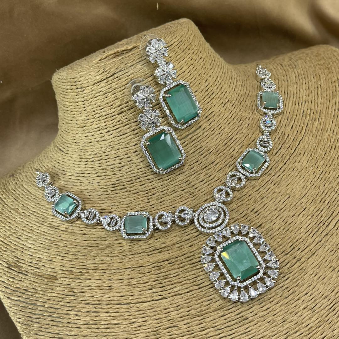 Zircon Necklace Set