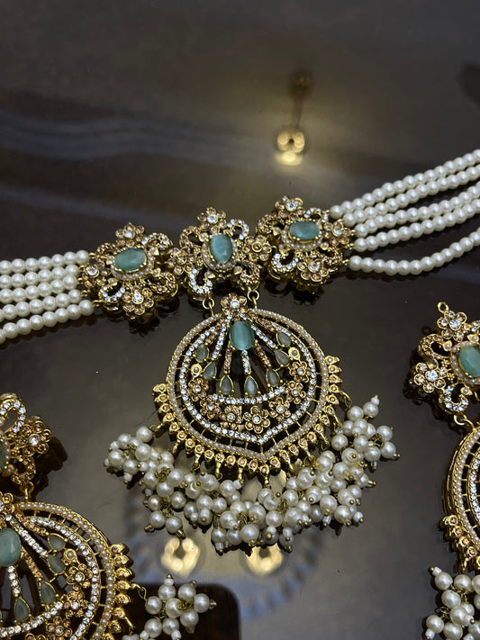 Mint Liza Traditional Big Choker Set