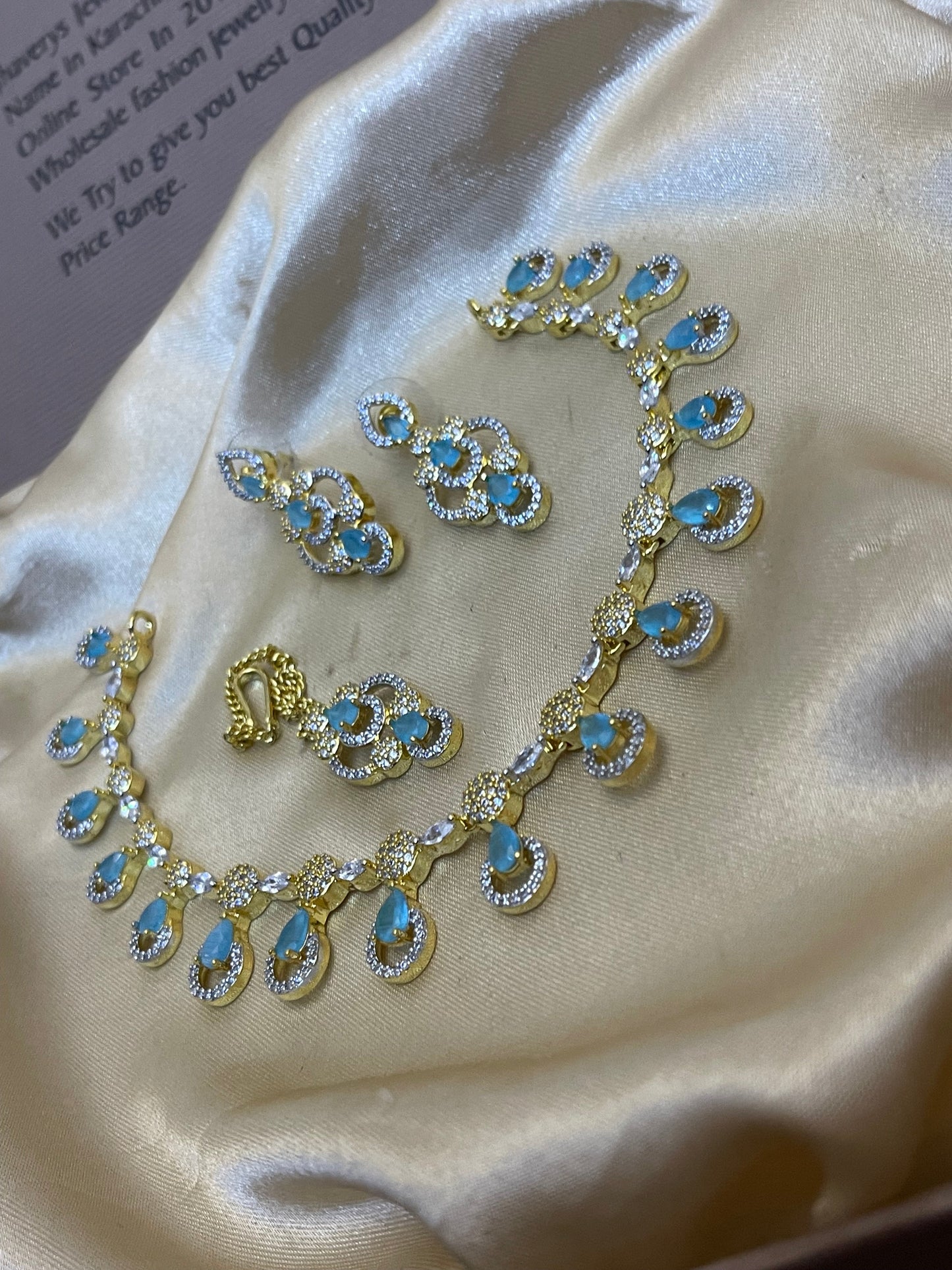 Zircon Ad Necklace Set