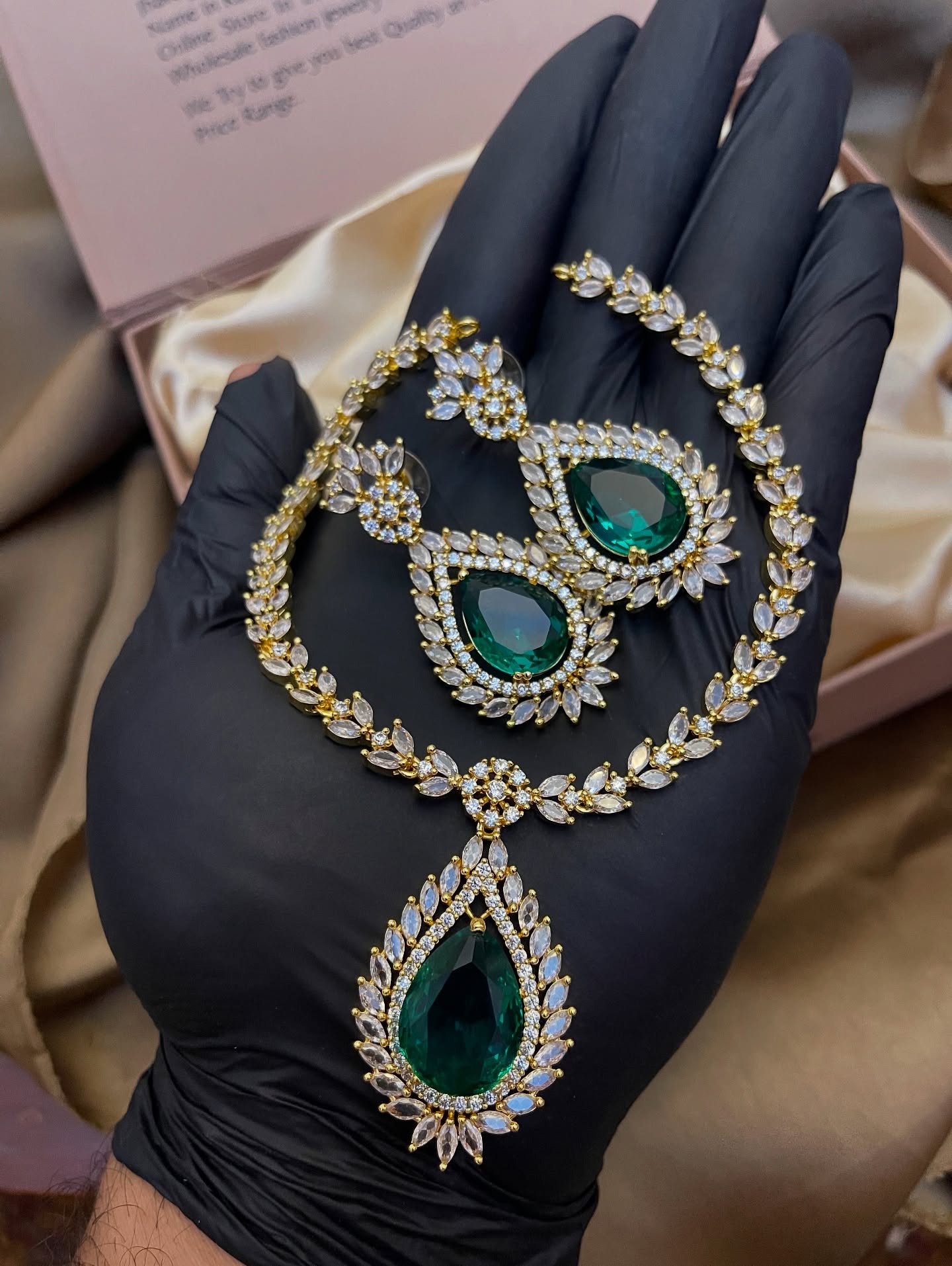 Zircon Ad necklace Set