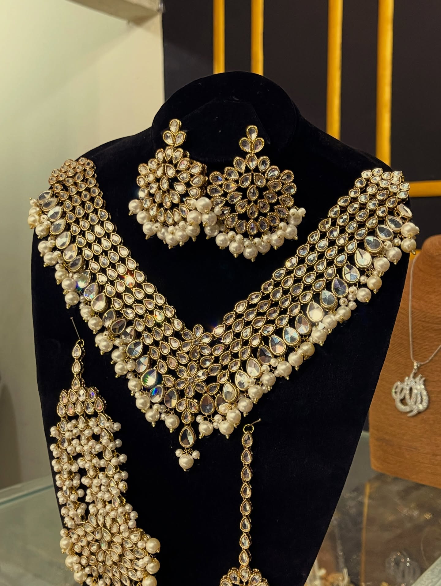 KUNDAN BRIDAL SET
