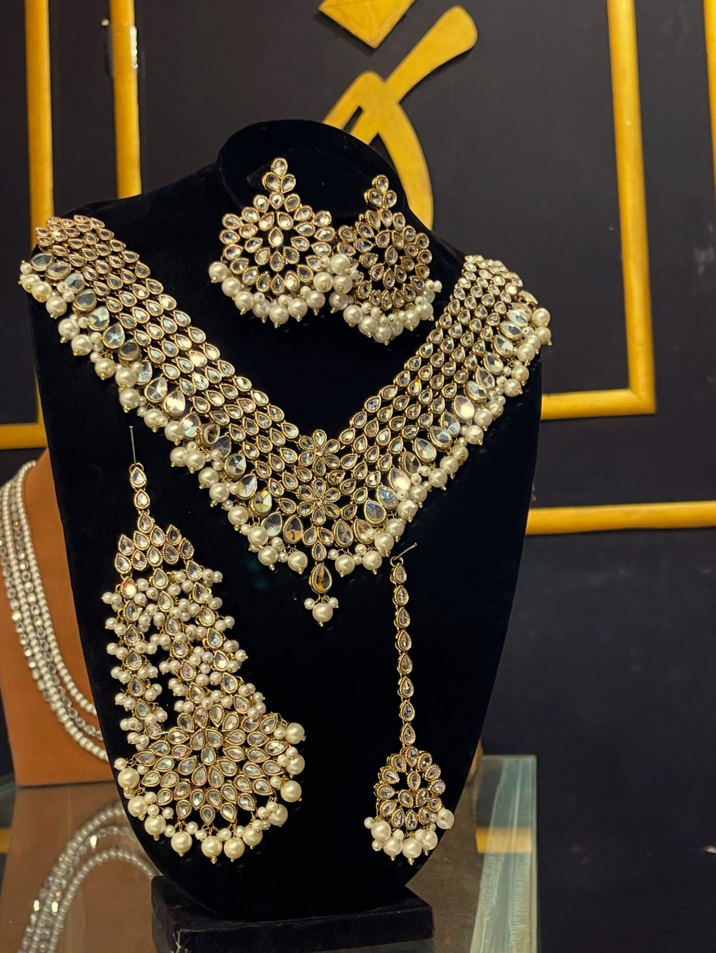 KUNDAN BRIDAL SET
