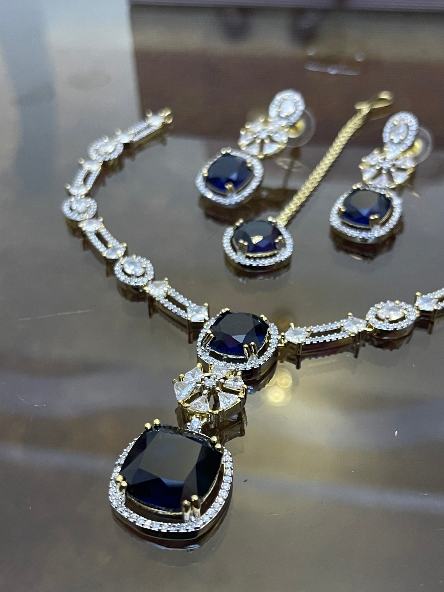 Zircon Ad Necklace Set