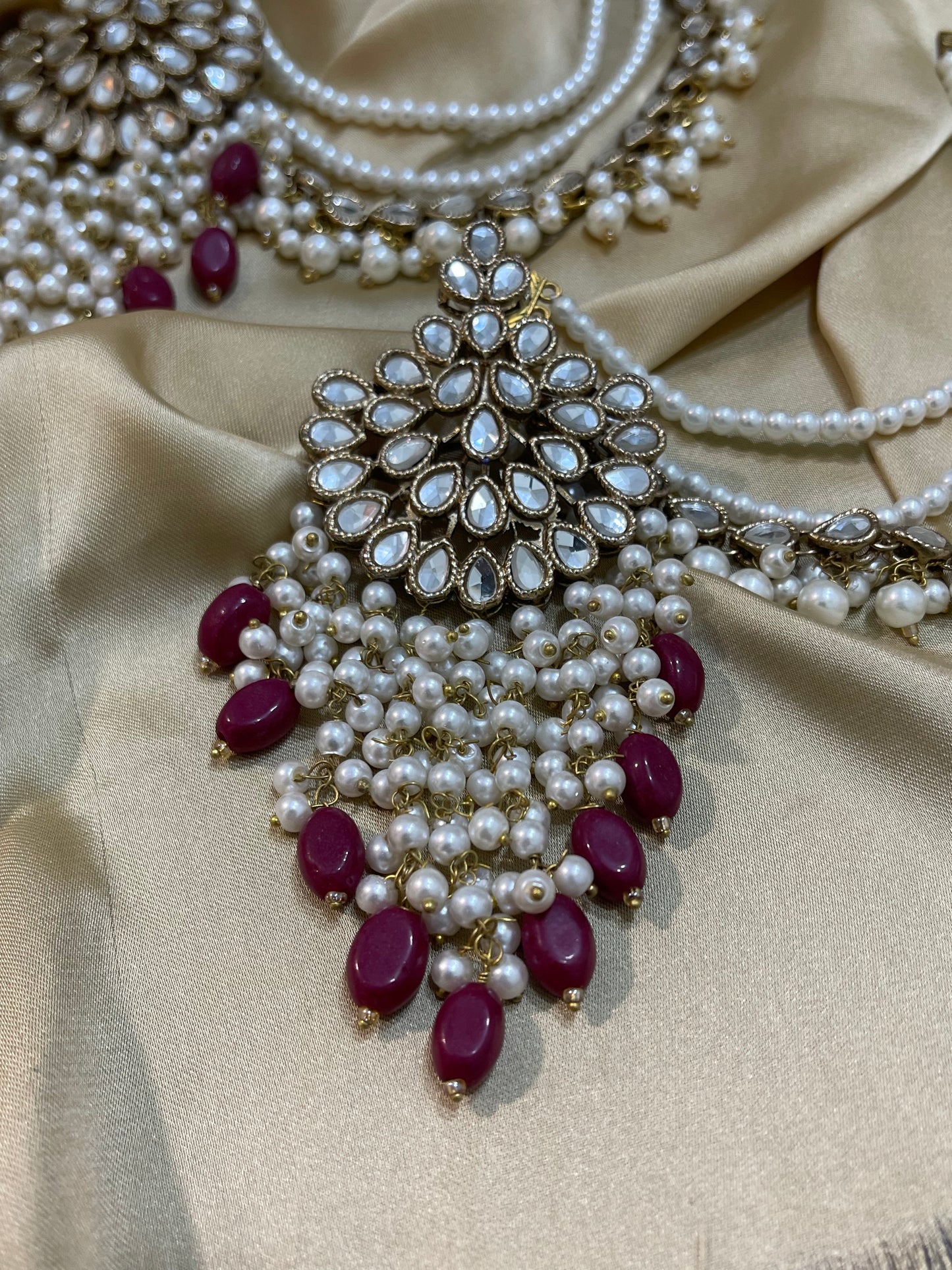 Kundan Sahara Earrings