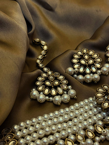 Kundan stylish wear choker Set Ranjhna Look