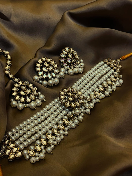 Kundan stylish wear choker Set Ranjhna Look