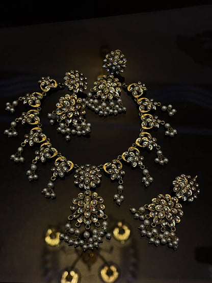 Dul Gold Antique Look Designer Hyderabadi Set