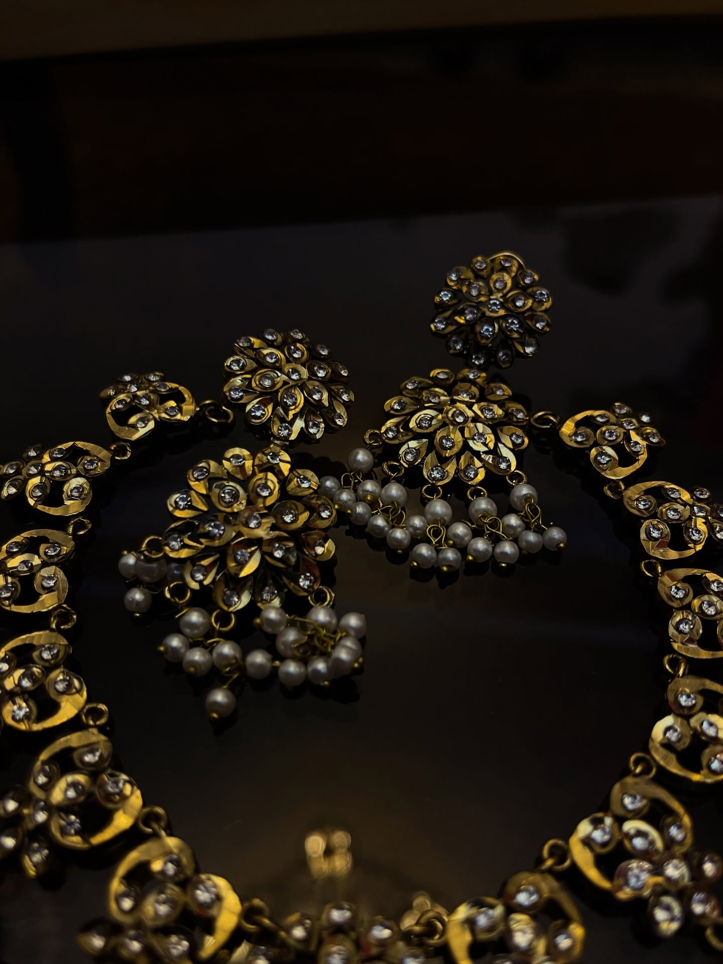 Dul Gold Antique Look Designer Hyderabadi Set