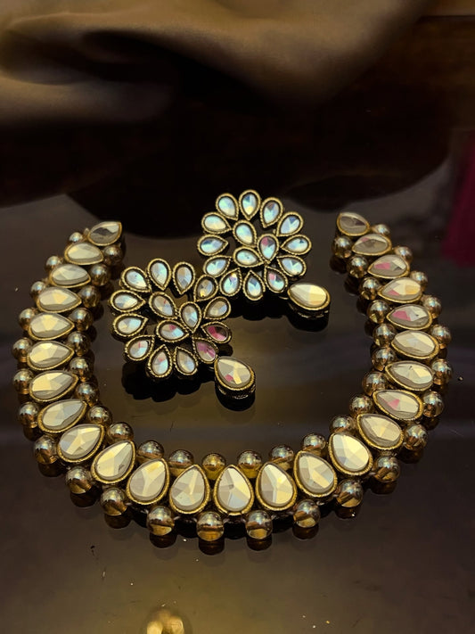 Kundan Beautifull Wear Stylish Necklace