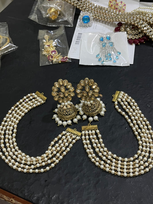 Antique Jhumka And Sahara